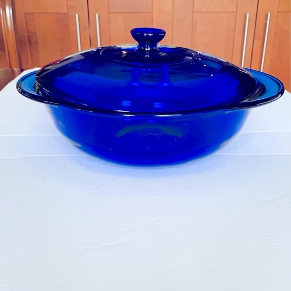 Vintage Anchor Hocking Cobalt Blue glass 9” round 2 liters casserole dish & lid - Picture 3 of 11